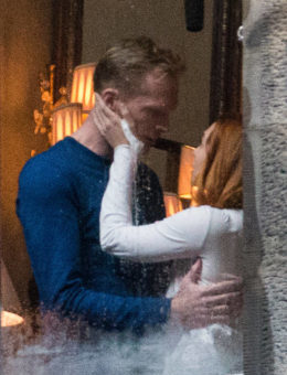 Personagem Visão sem a roupa do personagem.